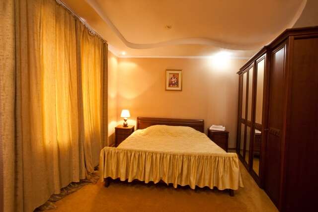 Гостиница Кристалл Ханты-Мансийск-73